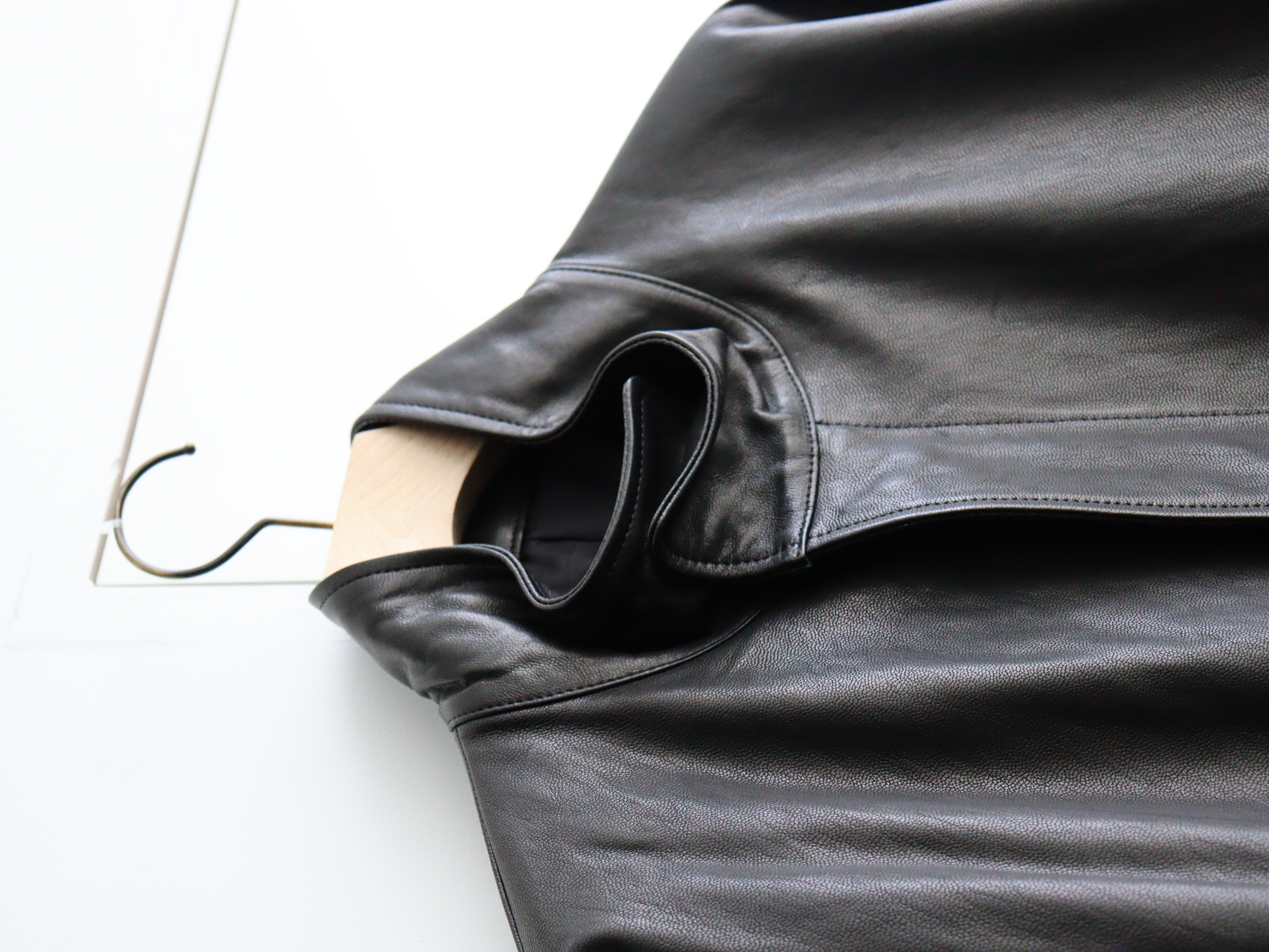 IDEAL｜イデアル公式オンラインショップ / LEATHER MODS COAT