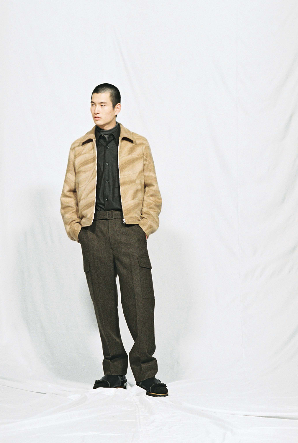 送料＆加工料込 AURALEE WOOL FIELD PANTS ブラウン 3 21aw - スラックス