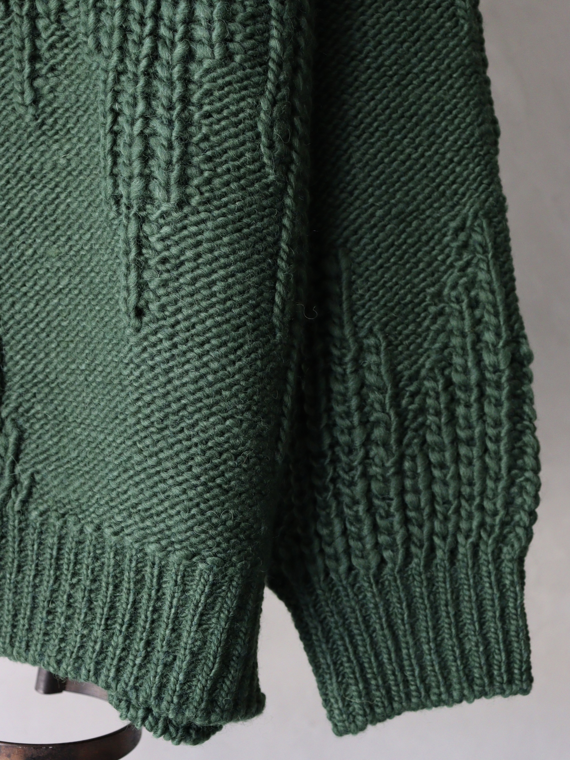 YOKE Iregular Knitted Crewneck Sweater トップス ニット/セーター