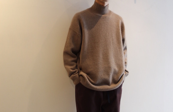 イエロー【美品タグ有】AURALEE BABY CASHMERE KNIT TURTLE