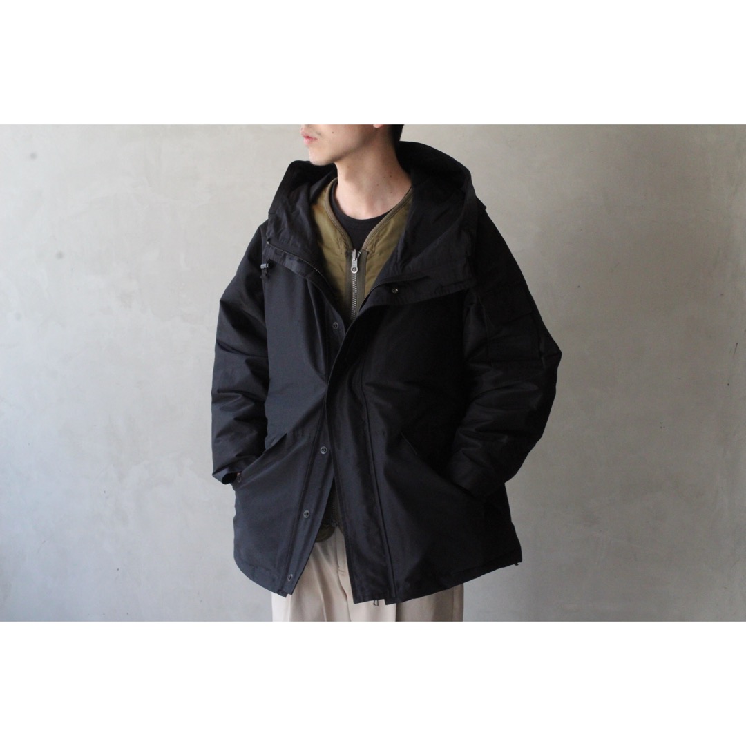 COMOLI 19SS コットンシルクミリタリーパーカー-